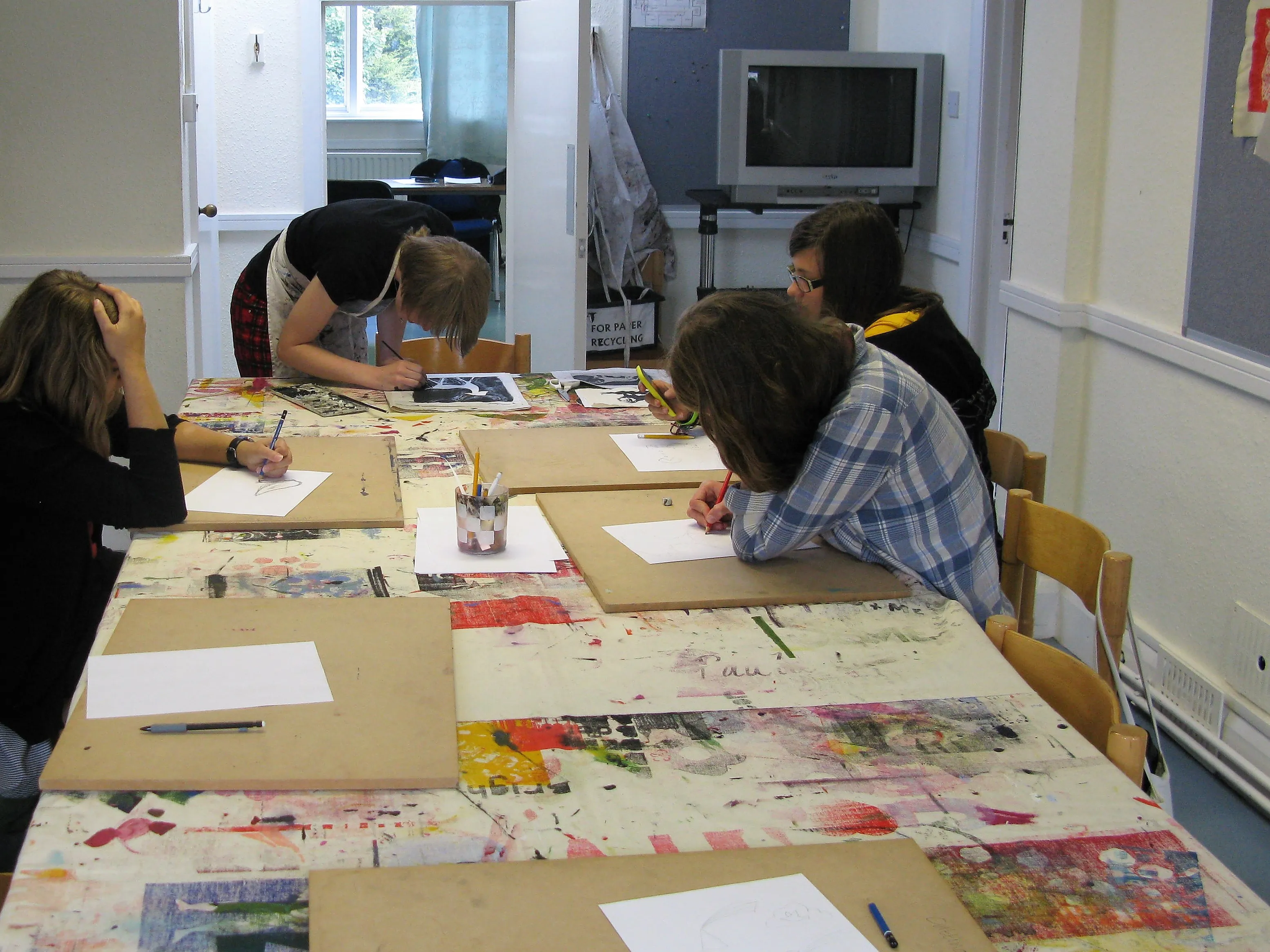 English Plus Screen Printing class