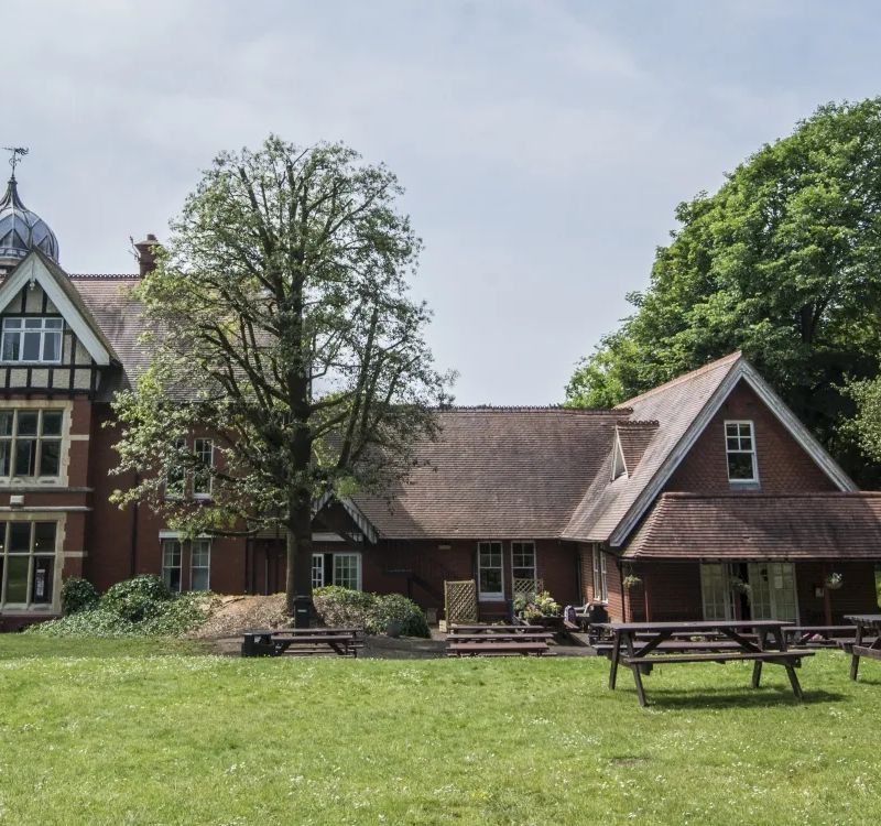 Loxdale English Centre campus building in Brighton