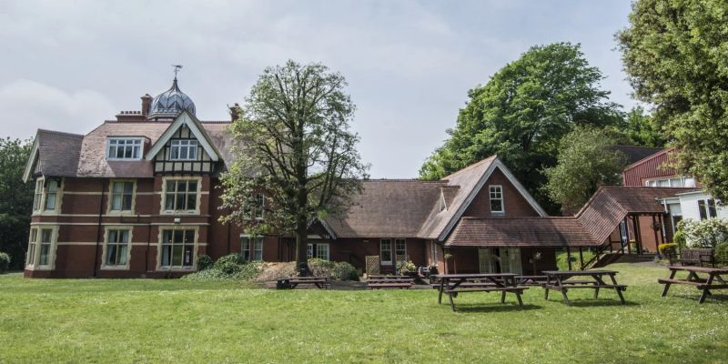 Loxdale English Centre campus building in Brighton