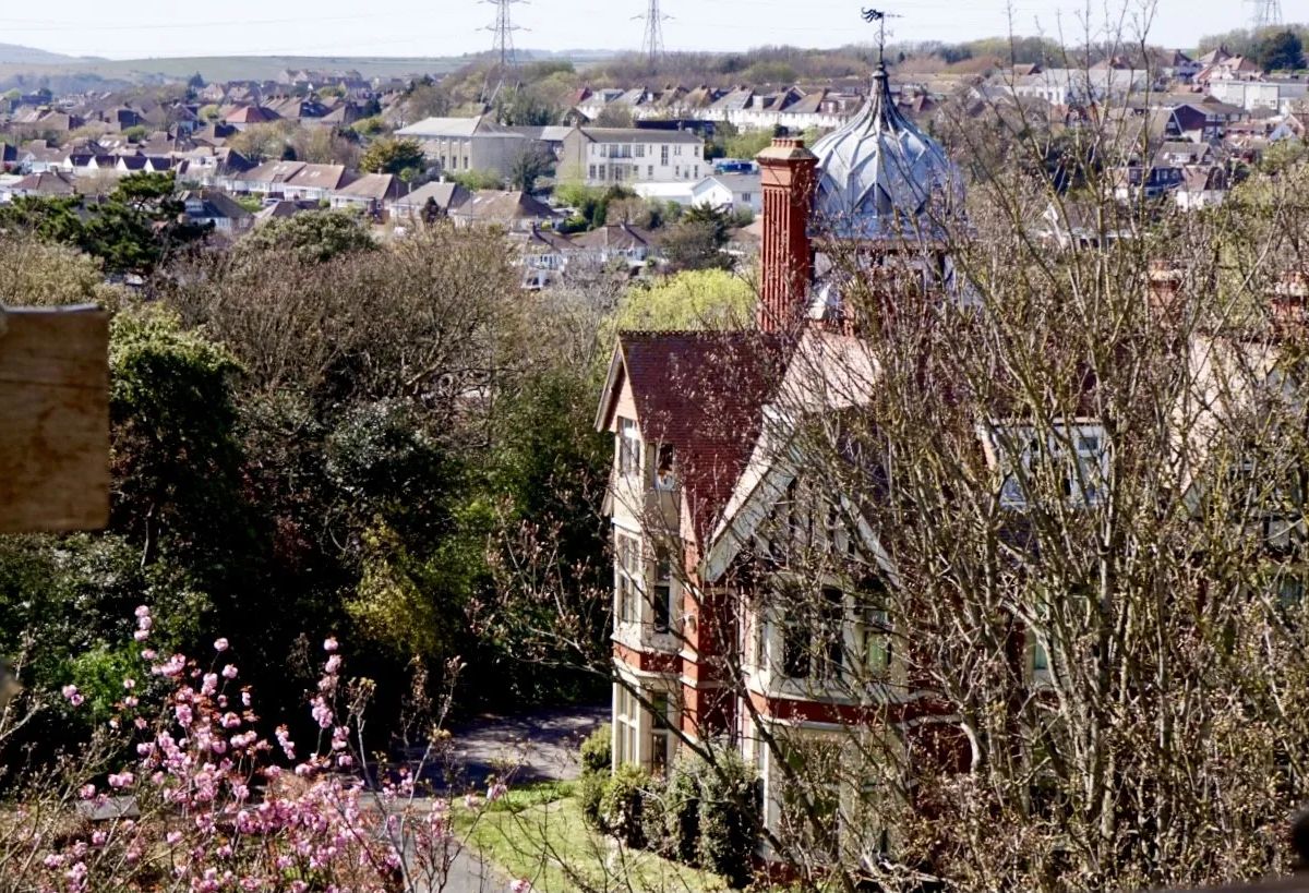 English school Brighton - Loxdale English Centre historic Victorian building since 1979